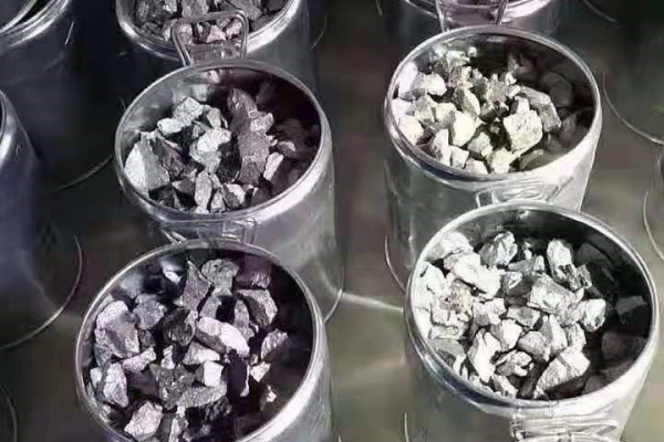大量一吨金矿石可以提炼多少黄金